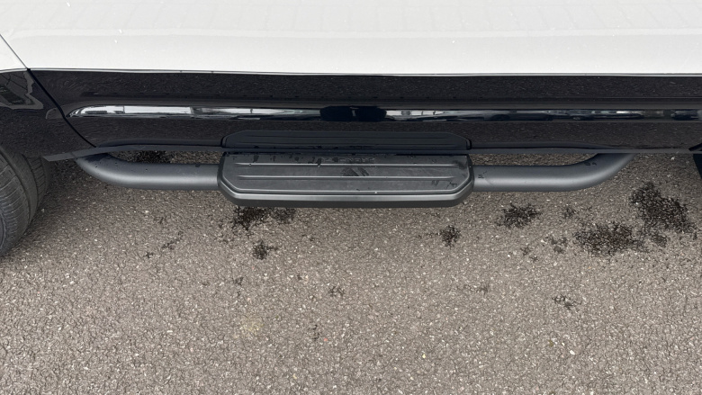 Land Rover Defender 3.0 D350 X-Dynamic HSE 90 3dr Auto Diesel Estate